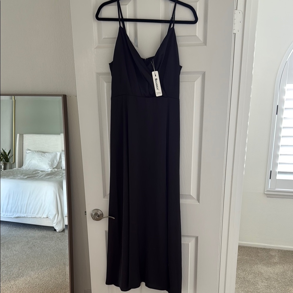 Elegant Black Maxi Dress